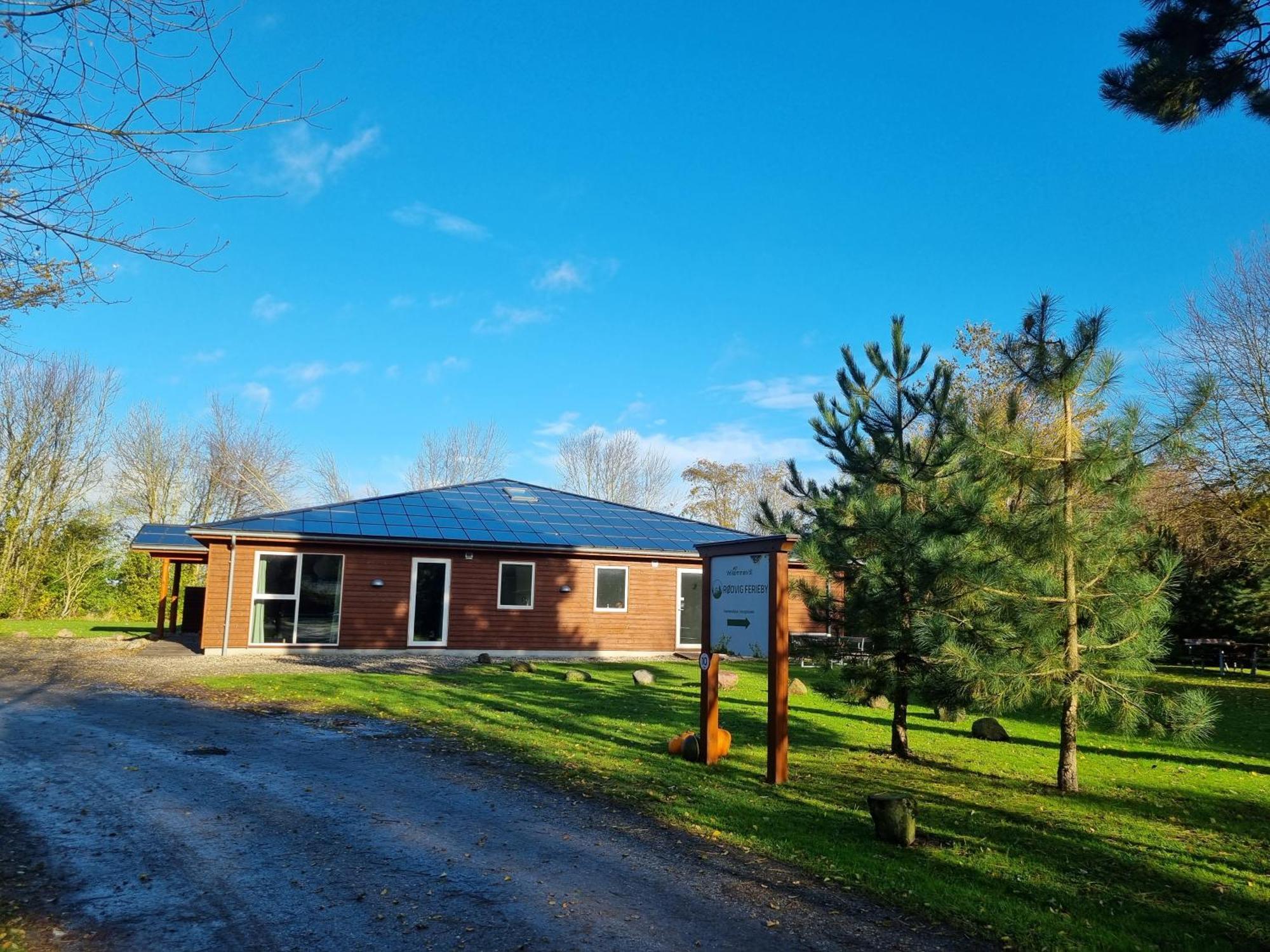 Feriebyens Bed & Breakfast Rodvig Bagian luar foto
